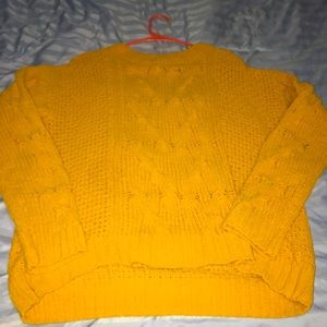 Yellow Kit Sweater💛
